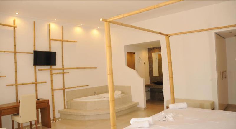 Queen Boutique Suites Mykonos Town エクステリア 写真
