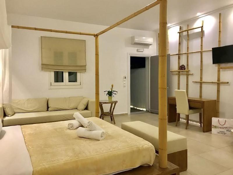 Queen Boutique Suites Mykonos Town エクステリア 写真