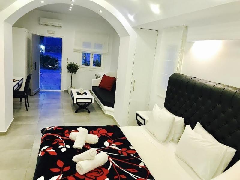 Queen Boutique Suites Mykonos Town エクステリア 写真
