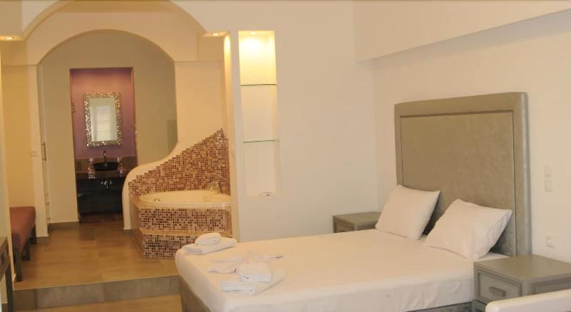 Queen Boutique Suites Mykonos Town エクステリア 写真