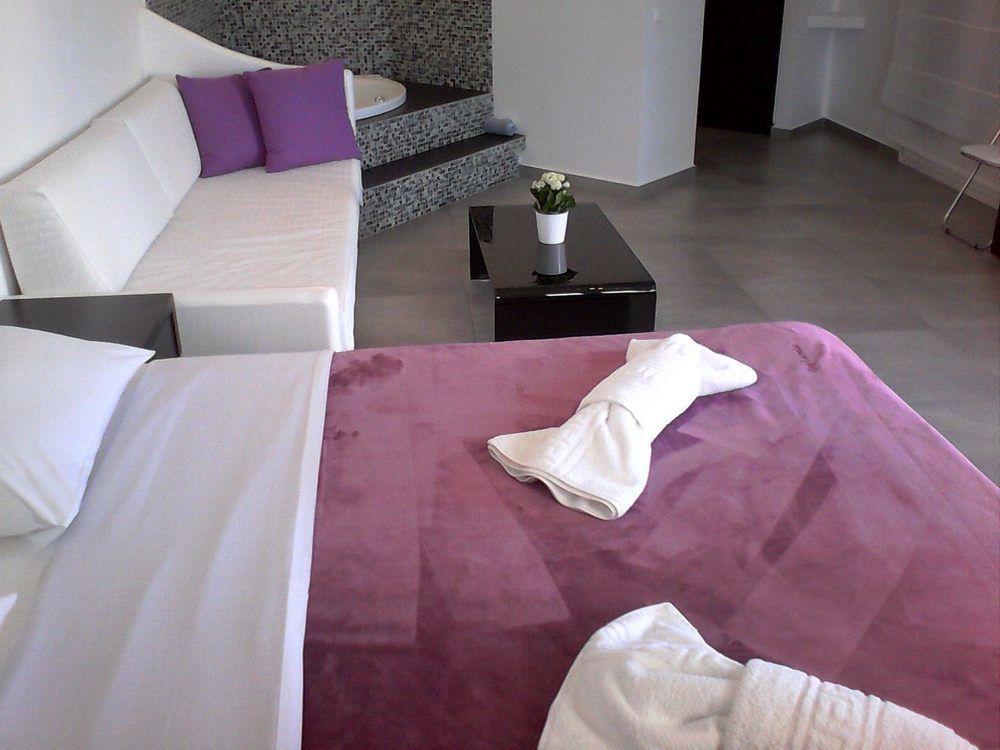 Queen Boutique Suites Mykonos Town エクステリア 写真