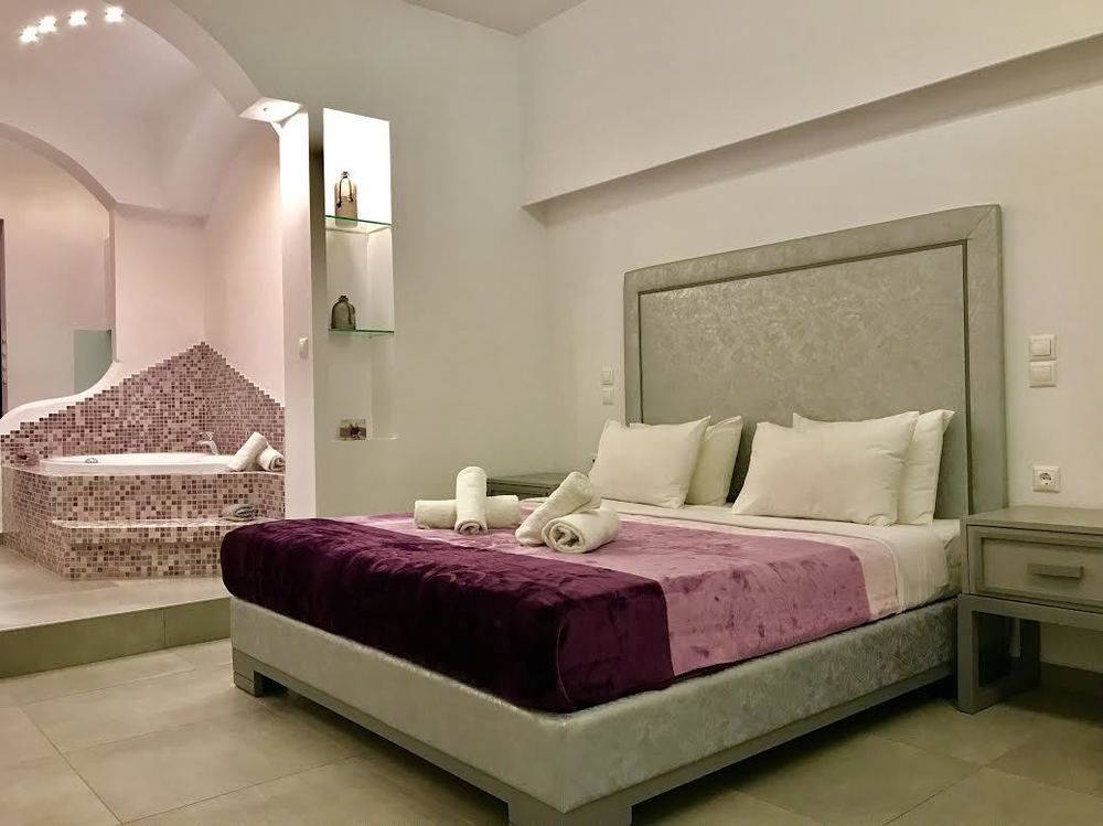 Queen Boutique Suites Mykonos Town エクステリア 写真