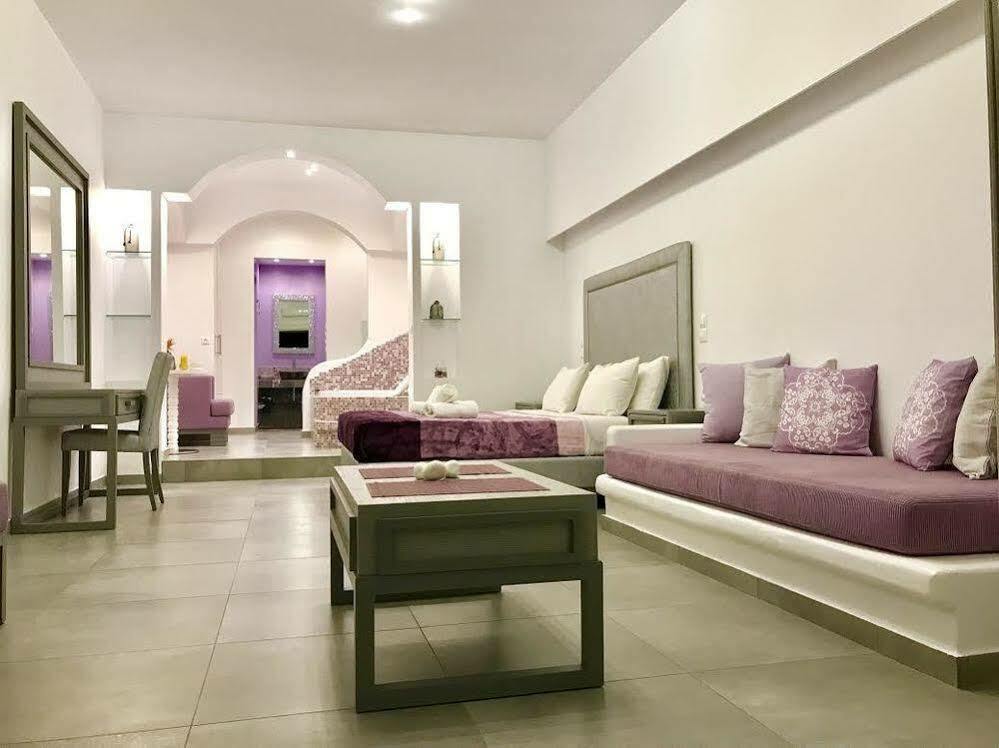 Queen Boutique Suites Mykonos Town エクステリア 写真