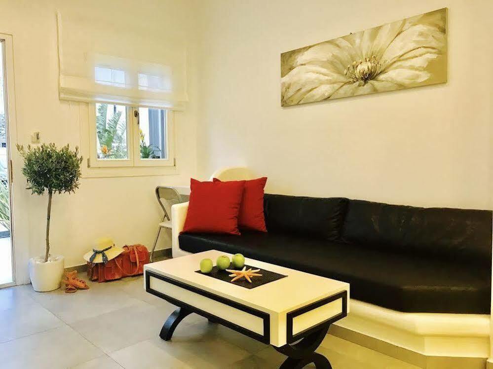 Queen Boutique Suites Mykonos Town エクステリア 写真