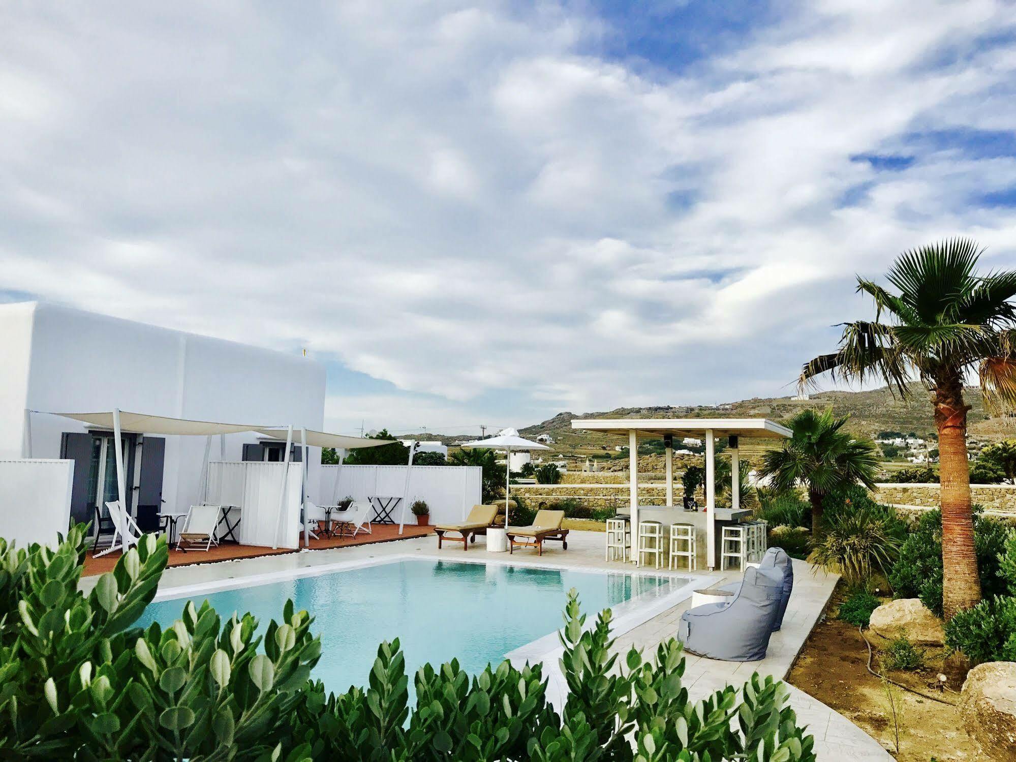 Queen Boutique Suites Mykonos Town エクステリア 写真