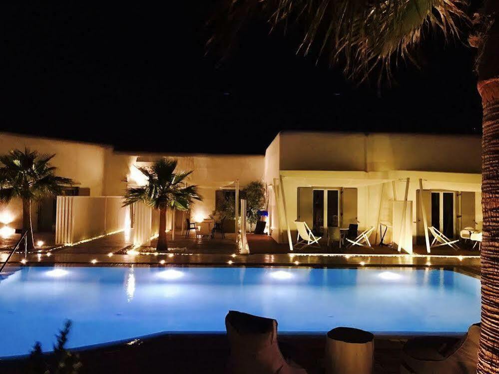 Queen Boutique Suites Mykonos Town エクステリア 写真