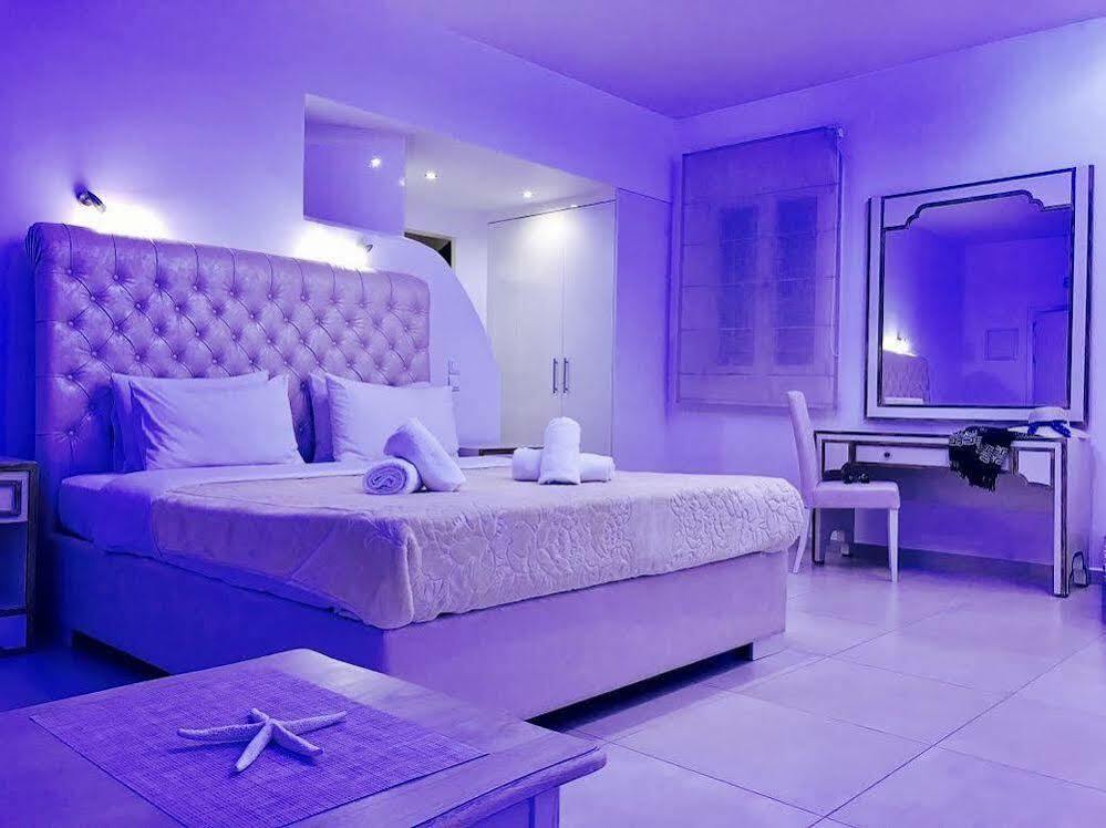 Queen Boutique Suites Mykonos Town エクステリア 写真